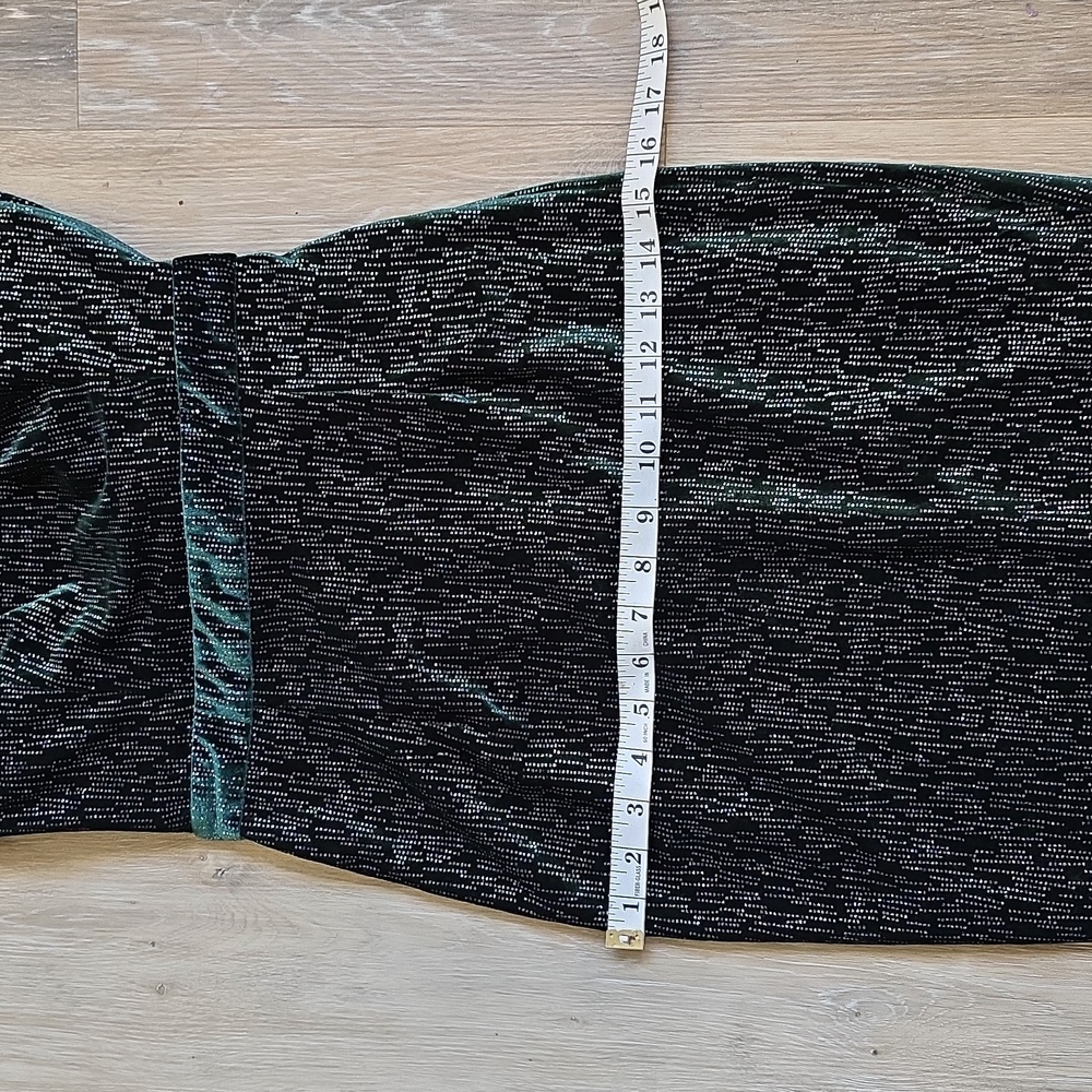 Lavish Alice Shimmering Green Midi Dress - Picture 10 of 16